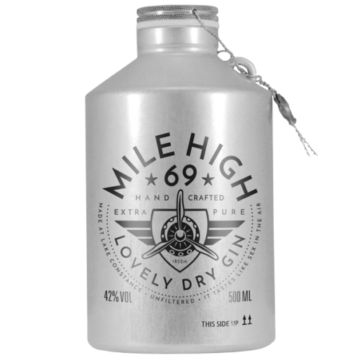 Eine Flasche Gin der Marke Mile High 69